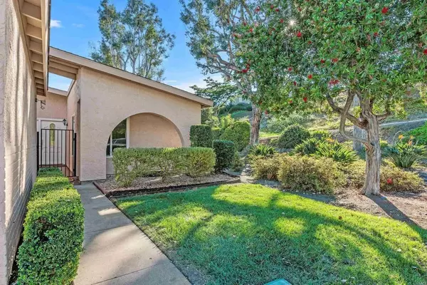 Oceanside, CA 92057,3701 CLOVE WAY