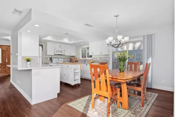 3701 CLOVE WAY, Oceanside, CA 92057