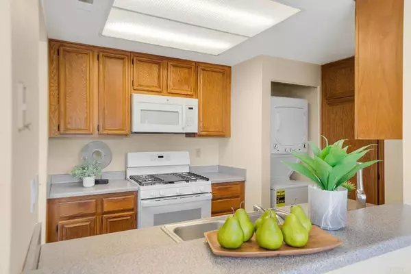 Spring Valley, CA 91978,3047 Blue Oak Court