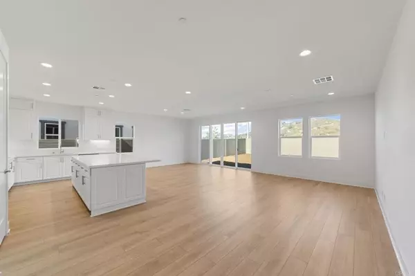Escondido, CA 92027,3501 Foxley Dr