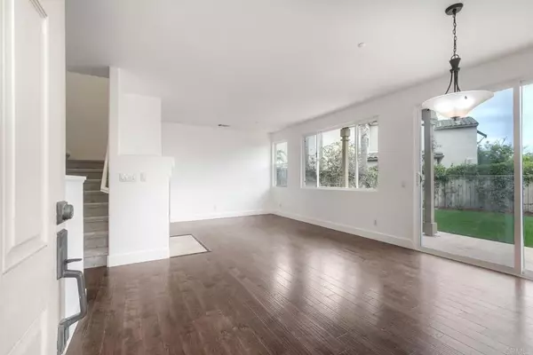 Carlsbad, CA 92009,3090 Via Maximo