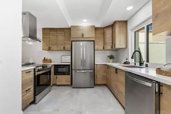 Poway, CA 92064,13611 Penina St
