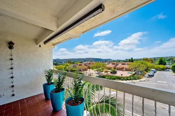 Carlsbad, CA 92009,2319 Caringa Way #58