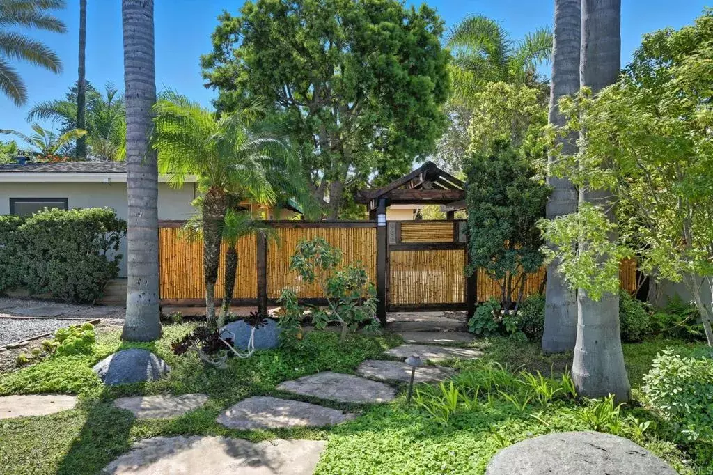 Solana Beach, CA 92075,241 E Cliff Street