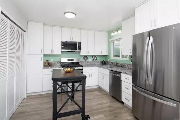 Carlsbad, CA 92008,2525 Jefferson Street #E