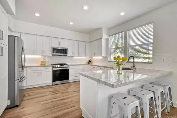 Carlsbad, CA 92011,6586 Daylily Drive