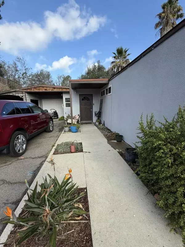 Vista, CA 92084,211 Civic Center Drive