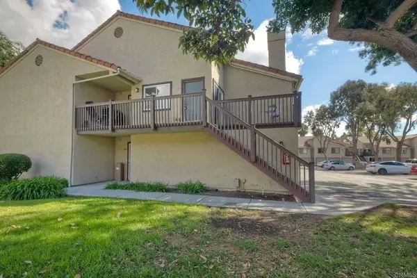 Carlsbad, CA 92009,7702 Caminito Tingo #H203