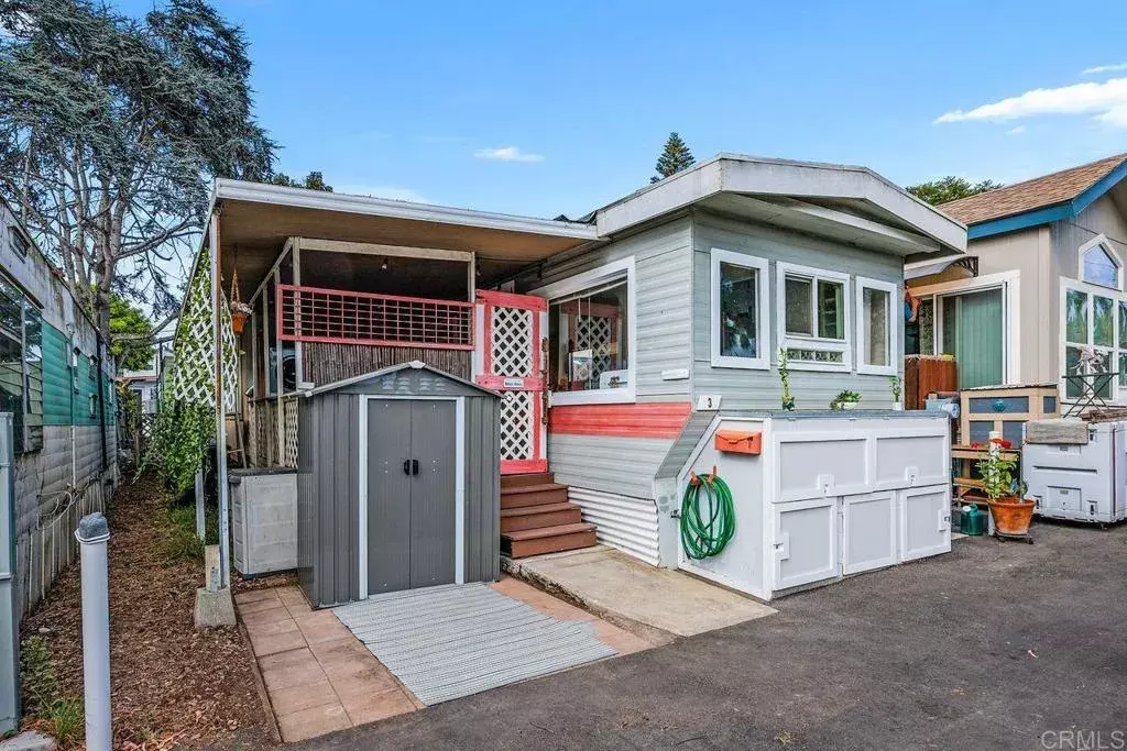 Encinitas, CA 92024,523 N Vulcan #3