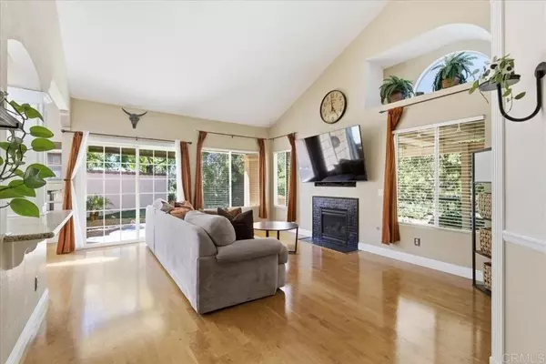 Escondido, CA 92026,1827 Congressional