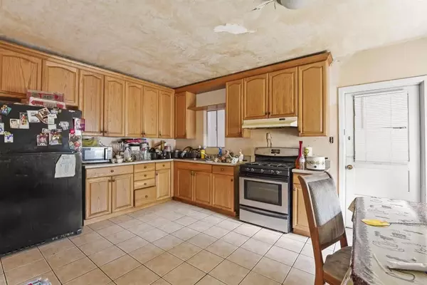 Escondido, CA 92025,127 W 5Th Avenue