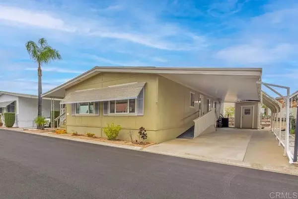 1212 H #202, Ramona, CA 92065