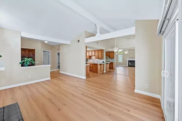Encinitas, CA 92024,1680 Hill Top Lane