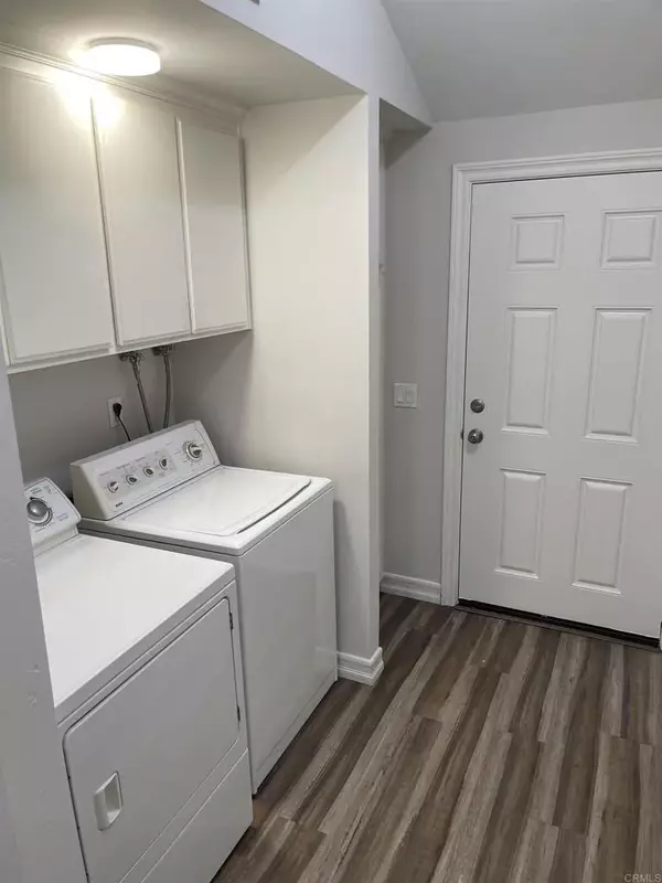 Escondido, CA 92025,1134 E 5th Ave