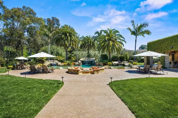 Rancho Santa Fe, CA 92067,6314 El Apajo