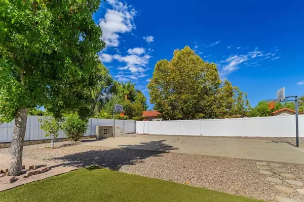 Ramona, CA 92065,24010 Del Amo Rd