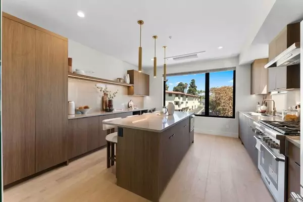 San Diego, CA 92110,4214 Tonopah Avenue