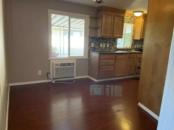 Ramona, CA 92065,1537 H Street #35