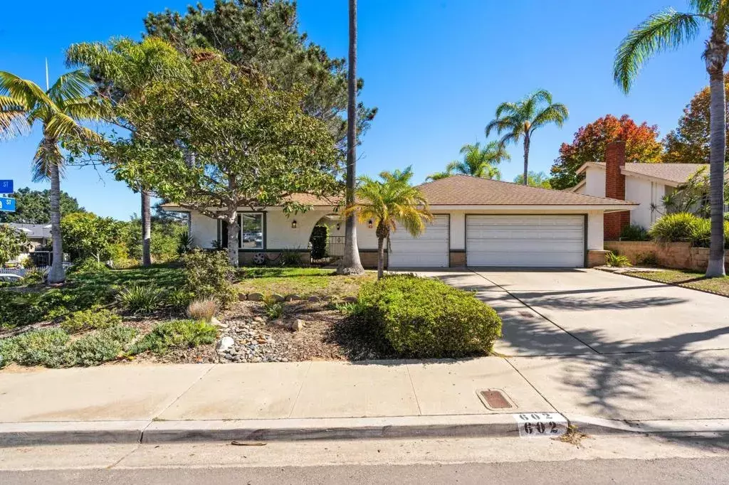 Solana Beach, CA 92075,602 Fresca Street