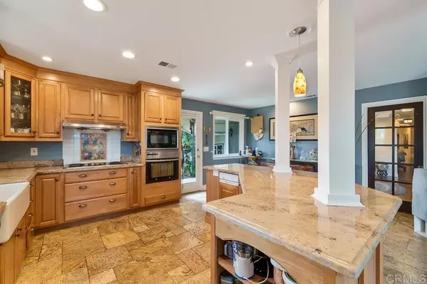 Fallbrook, CA 92028,2719 Via Del Robles