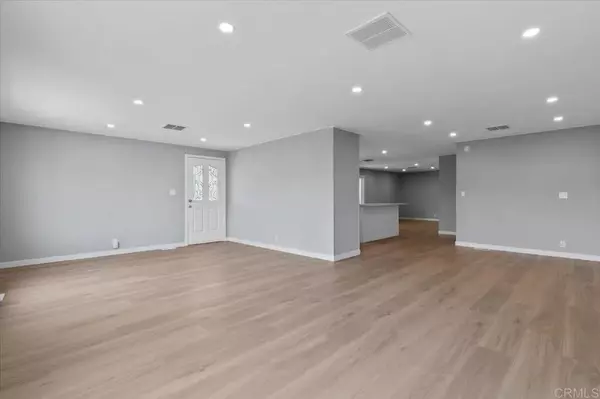 San Marcos, CA 92078,1145 E Barham #15