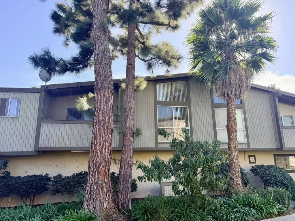 Torrance, CA 90502,808 Coriander Dr #D