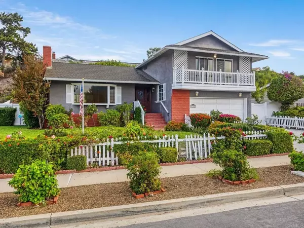 Thousand Oaks, CA 91360,921 Calle Pinata