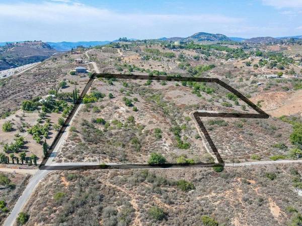 Escondido, CA 92026,Palos Verdes Drive