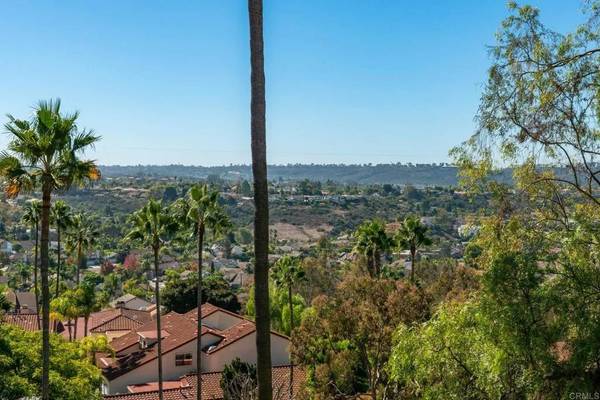 7323 Calle Luna, Carlsbad, CA 92009