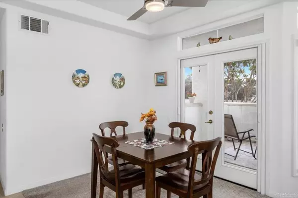 Oceanside, CA 92056,3315 Genoa Way #96