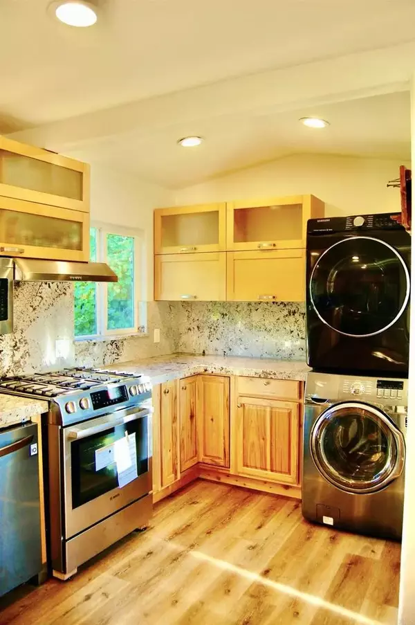 736 Mar Vista Drive, Vista, CA 92081