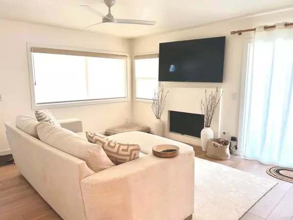 Encinitas, CA 92024,215 Countryhaven Road