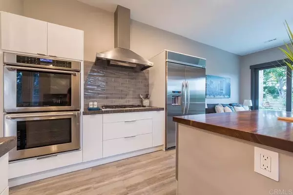 Encinitas, CA 92024,1109 Hampton Ct.