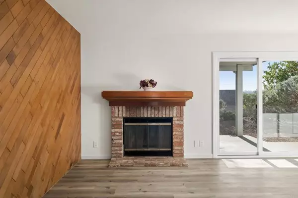 La Mesa, CA 91941,11017 Via Merida