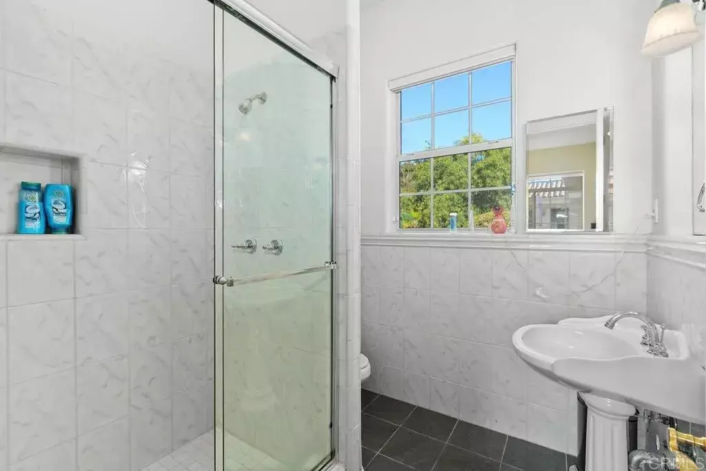 Vista, CA 92084,3068 Southwind Lane