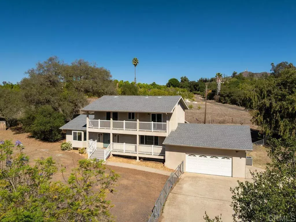 Fallbrook, CA 92028,2844 Live Oak Park Rd