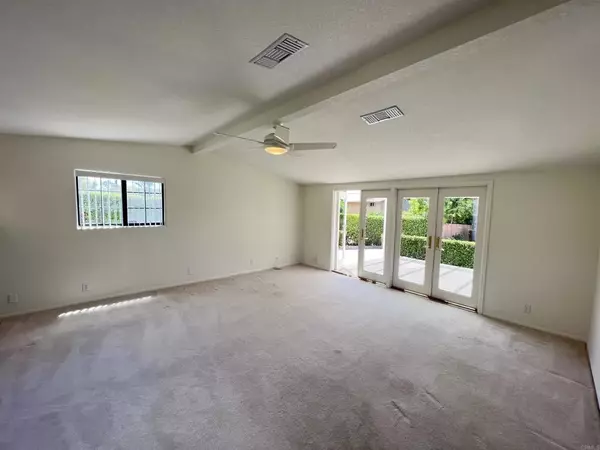 Vista, CA 92084,1602 Warmlands Avenue