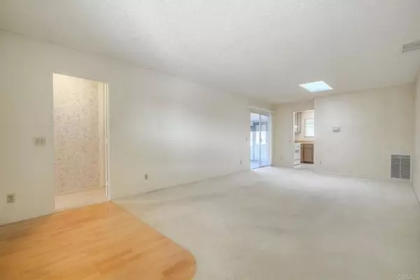 Oceanside, CA 92056,1410 Panorama Ridge Rd