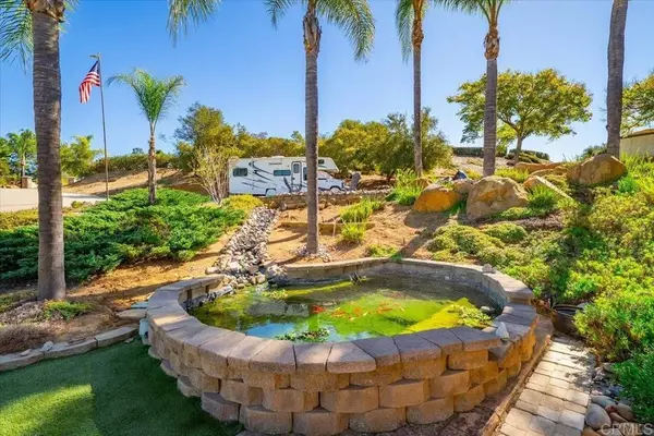 Ramona, CA 92065,16996 Archie Moore Ring