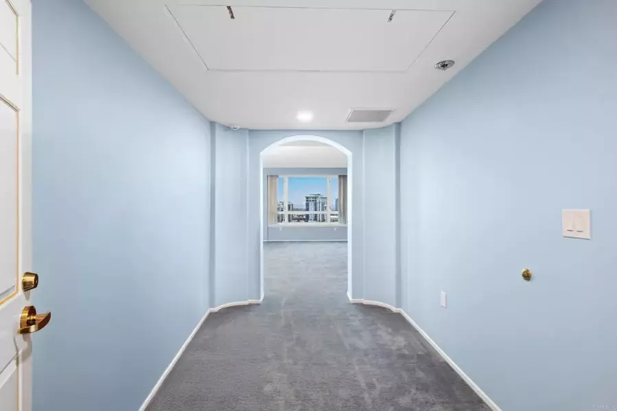 3890 Nobel Drive #1706, San Diego, CA 92122