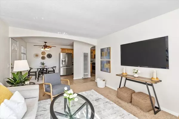 Fallbrook, CA 92028,868 E Alvarado Street #27