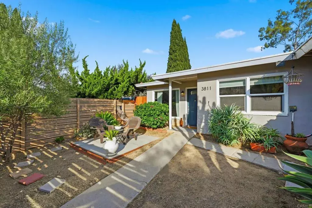 San Diego, CA 92115,3811 College Ave