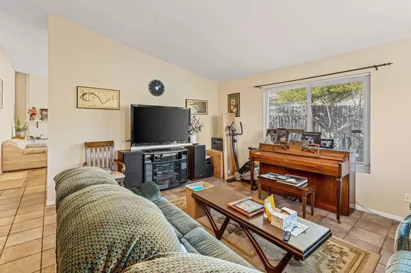 San Diego, CA 92114,758 S 65Th Street