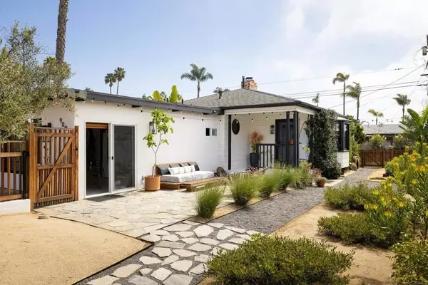 Oceanside, CA 92054,909 Leonard Avenue