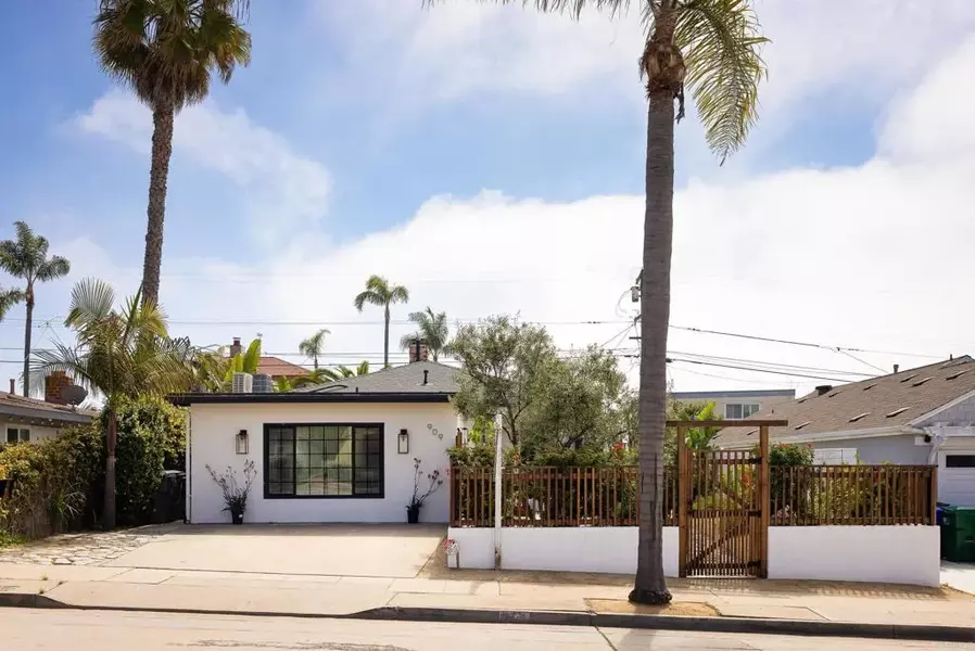 909 Leonard Avenue, Oceanside, CA 92054