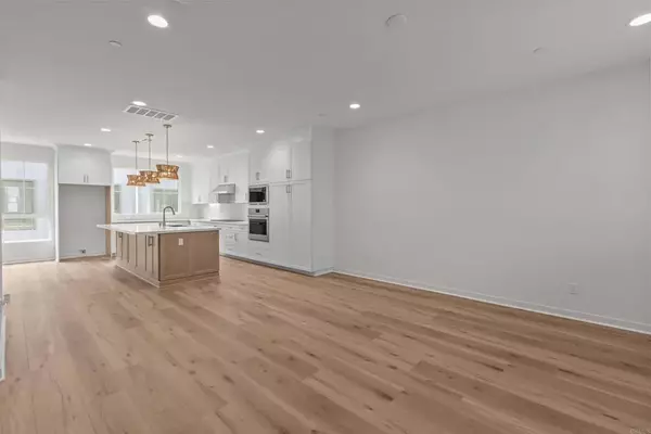 Carlsbad, CA 92008,2572 Elderberry Lane