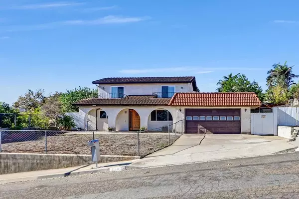 735 S Upas Street, Escondido, CA 92025