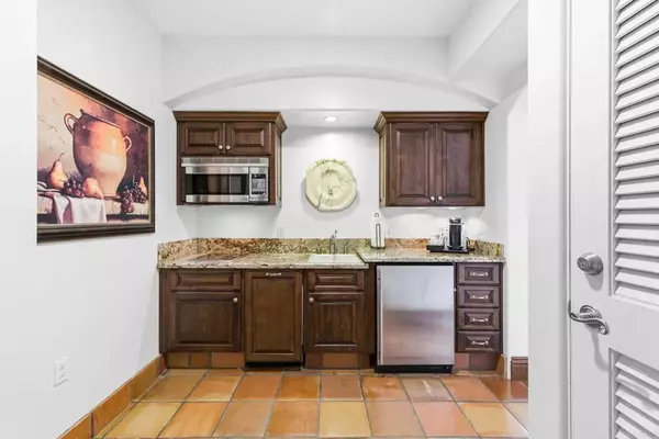 Carlsbad, CA 92009,7323 Estrella De Mar Road #36