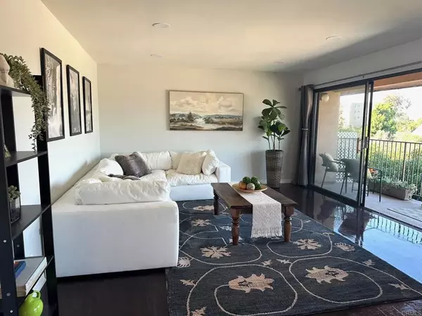 San Diego, CA 92103,4253 5Th Avenue