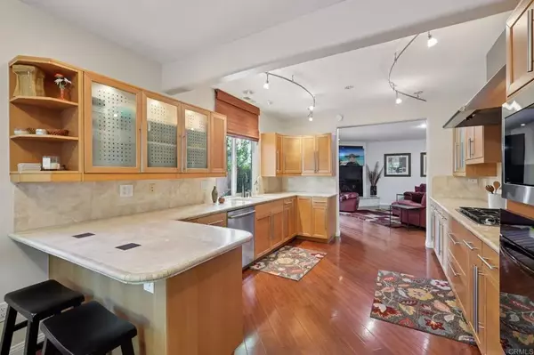 Carlsbad, CA 92009,6712 Cantil Street